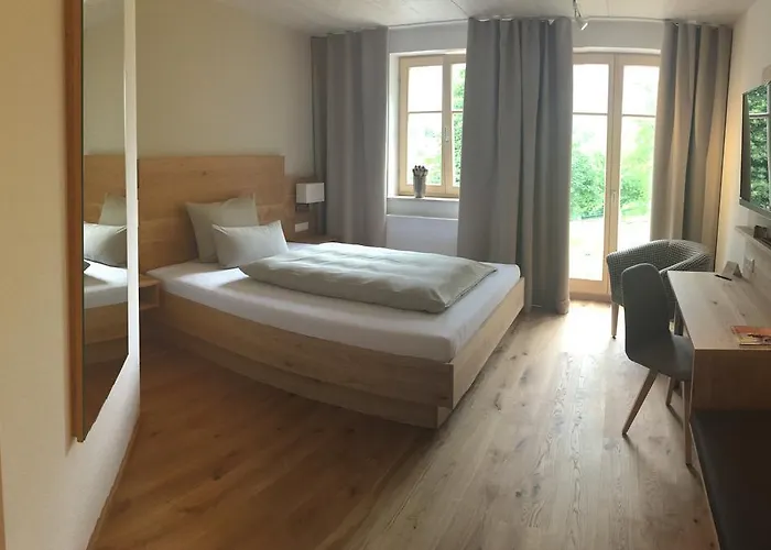 Hotel Landgasthof Zum Muller *